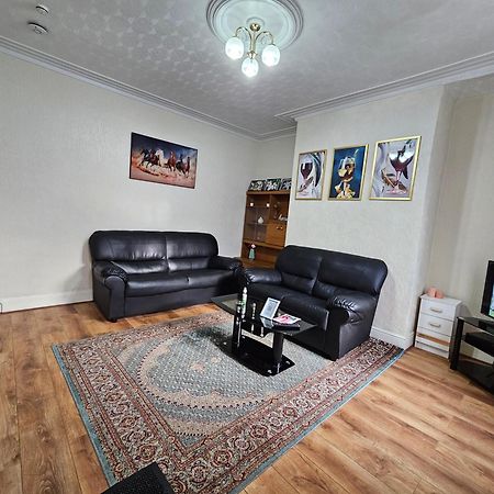 Bright Sunny, Double Bed With Garden, Tv And Wi-Fi Hotel Leeds  Ngoại thất bức ảnh