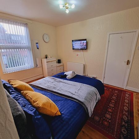 Bright Sunny, Double Bed With Garden, Tv And Wi-Fi Hotel Leeds  Ngoại thất bức ảnh
