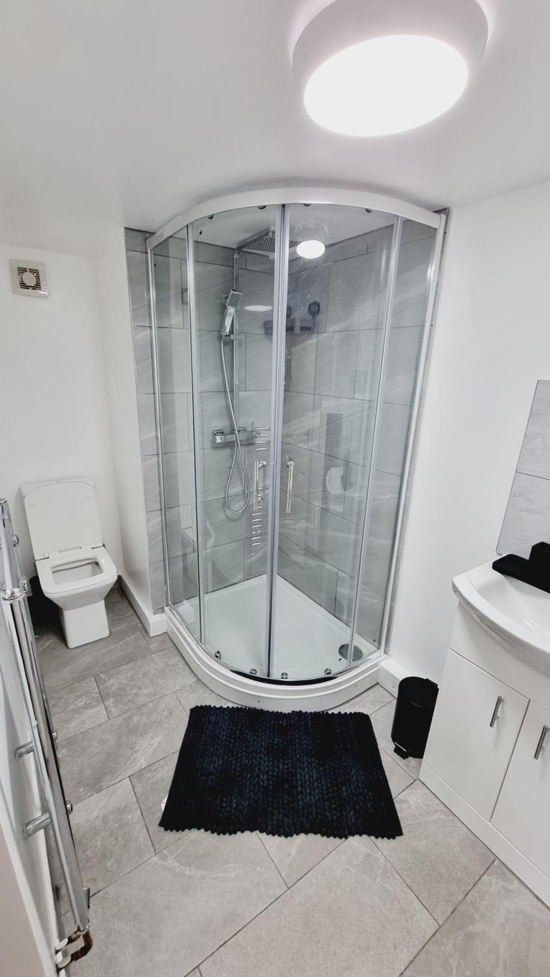 Bright Sunny, Double Bed With Garden, Tv And Wi-Fi Hotel Leeds  Ngoại thất bức ảnh